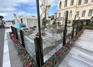 أنظمة-درابزين-كاسر-الرياح